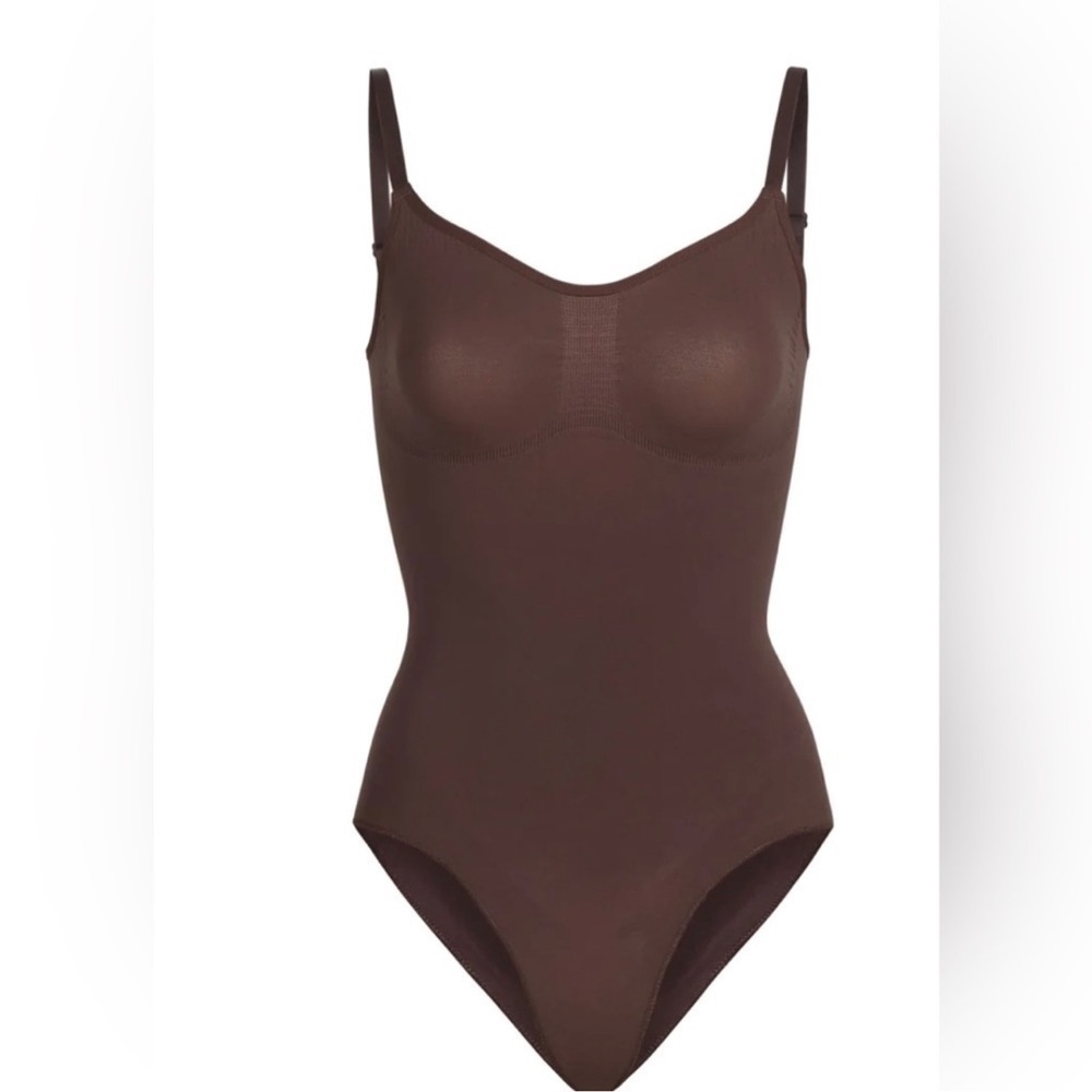 SKIMS SCULPTING BODYSUIT W. SNAPS SHAPEWEAR NWOT